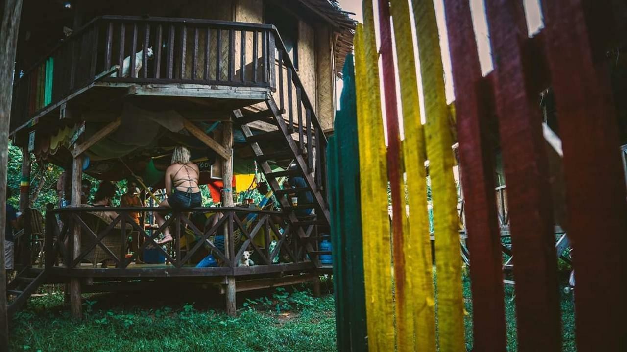 Rasta Family House Hotell El Nido Exteriör bild